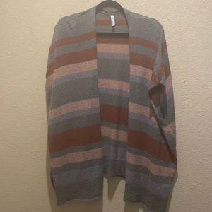 Sweater / Duster size M/L. Great condition.